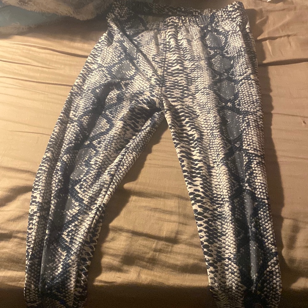 Women leggings